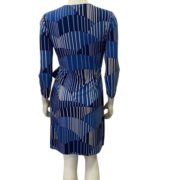 BCBGMaxAzria Adele Geometric Wrap‎ Dress Stripes MP - Picture 5 of 7